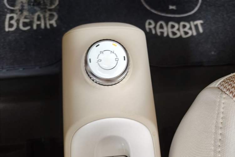 Used Wuling Hongguang MINIEV 2024 3rd Generation 215km Youth Edition Gear Lever