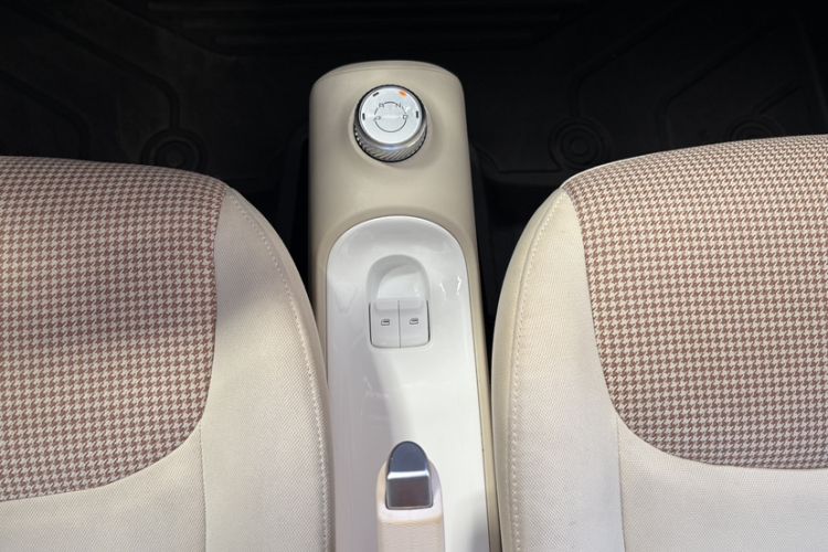 Used Wuling Hongguang MINIEV 2024 3rd Generation 215km Advanced Version Gear Lever