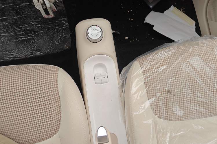 Used Wuling Hongguang MINIEV 2024 3rd Generation 170 km Gear Lever
