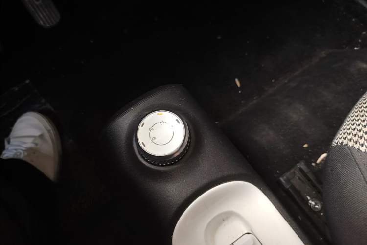 Used Wuling Hongguang MINIEV 2024 3rd Generation 215km Advanced Version Gear Lever