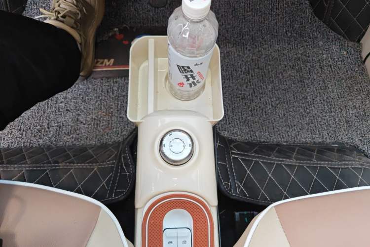 Used Wuling Hongguang MINIEV 2024 3rd Generation 215km Youth Edition Gear Lever