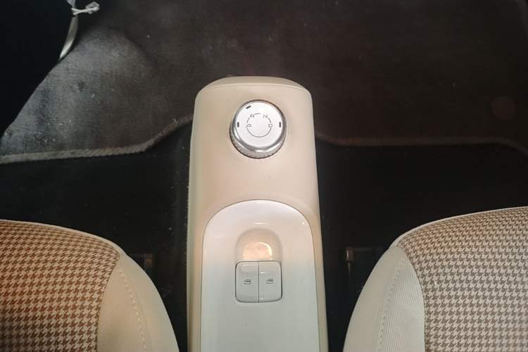 Used Wuling Hongguang MINIEV 2024 3rd Generation 215km Advanced Version Gear Lever