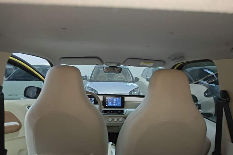 Used Wuling Hongguang MINIEV 2024 3rd Generation 215km Advanced Version Headliner