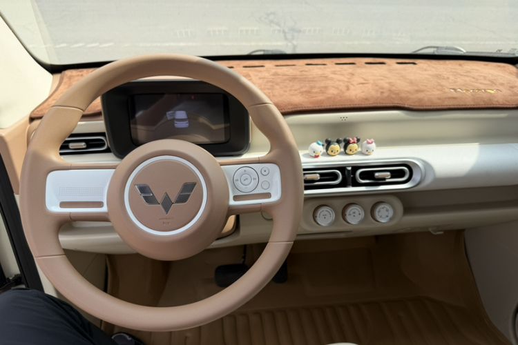 Used Wuling Hongguang MINIEV 2024 3rd Generation 215km Youth Edition Interior 2