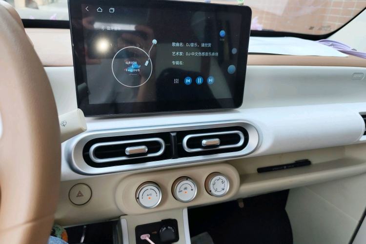 Used Wuling Hongguang MINIEV 2024 3rd Generation 215km Youth Edition Interior 3
