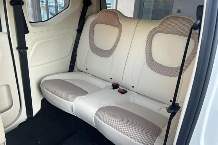 Used Wuling Hongguang MINIEV 2024 3rd Generation 215km Youth Edition Interior 4
