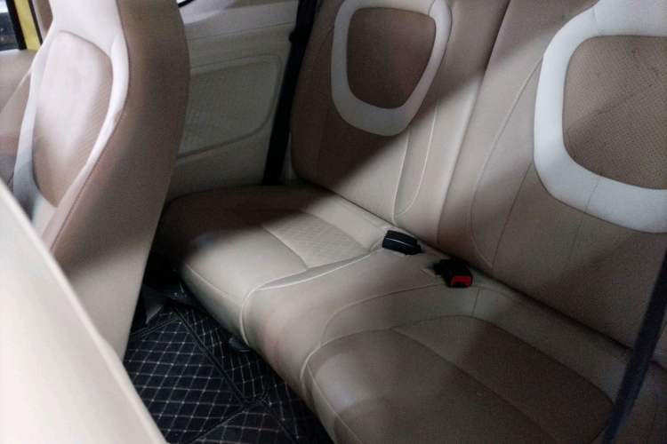 Used Wuling Hongguang MINIEV 2024 3rd Generation 215km Advanced Version Interior 4