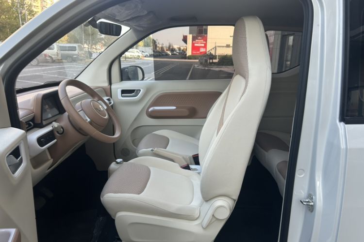Used Wuling Hongguang MINIEV 2024 3rd Generation 215km Youth Edition Interior 5