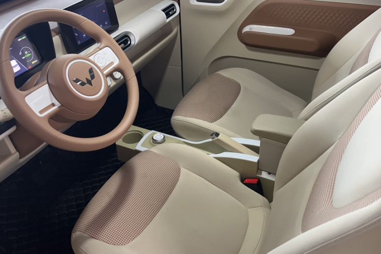Used Wuling Hongguang MINIEV 2024 3rd Generation 215km Advanced Version Interior 5