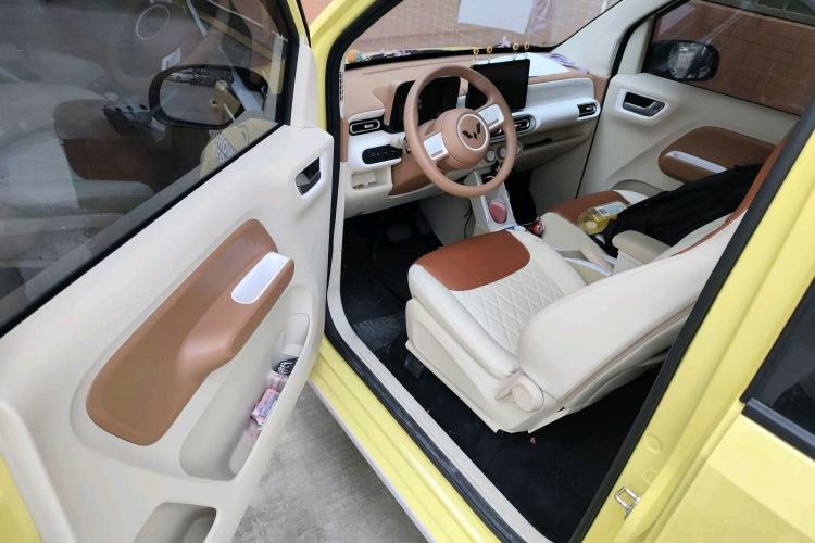 Used Wuling Hongguang MINIEV 2024 3rd Generation 215km Youth Edition Interior 5