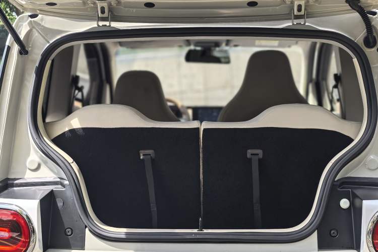 Used Wuling Hongguang MINIEV 2024 3rd Generation 215km Advanced Version Interior 7