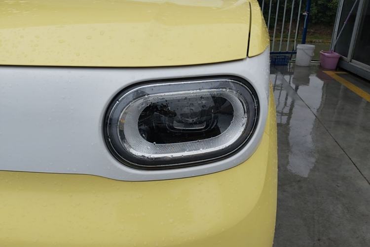 Used Wuling Hongguang MINIEV 2024 3rd Generation 215km Advanced Version Left Front Headlight