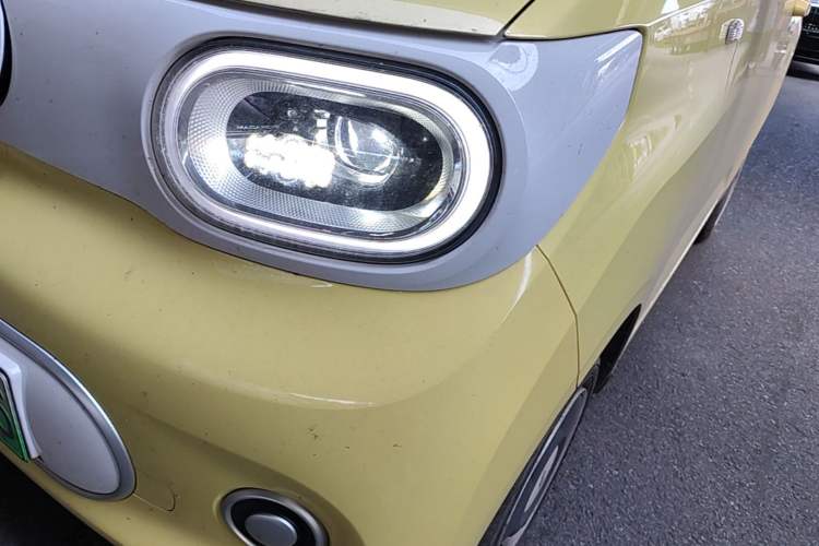 Used Wuling Hongguang MINIEV 2024 3rd Generation 215km Youth Edition Left Front Headlight