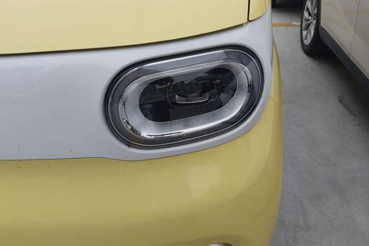 Used Wuling Hongguang MINIEV 2024 3rd Generation 215km Youth Edition Left Front Headlight