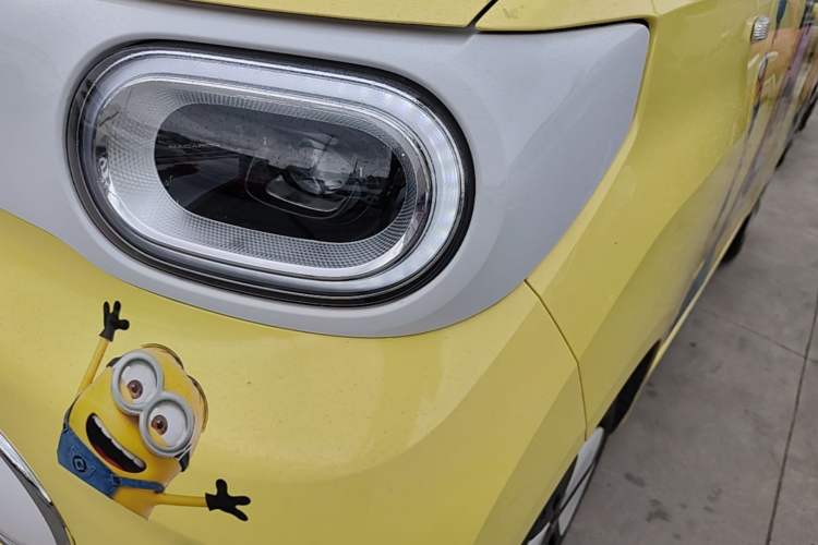 Used Wuling Hongguang MINIEV 2024 3rd Generation 215km Advanced Version Left Front Headlight