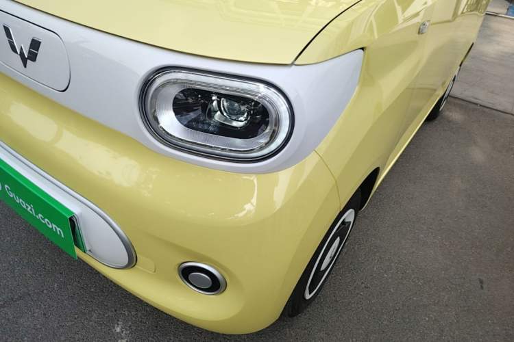 Used Wuling Hongguang MINIEV 2024 3rd Generation 215km Youth Edition Left Front Headlight