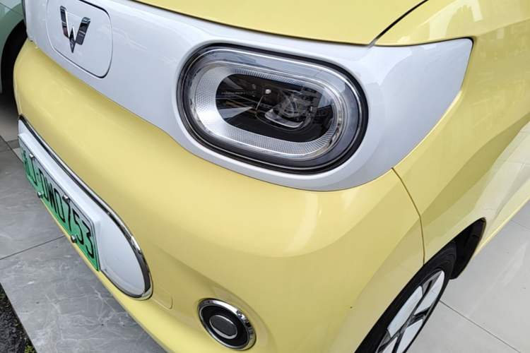 Used Wuling Hongguang MINIEV 2024 3rd Generation 215km Advanced Version Left Front Headlight