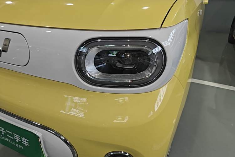 Used Wuling Hongguang MINIEV 2024 3rd Generation 215km Advanced Version Left Front Headlight
