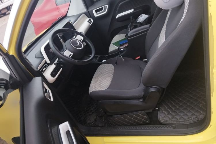 Used Wuling Hongguang MINIEV 2024 3rd Generation 215km Advanced Version Left Front Seat
