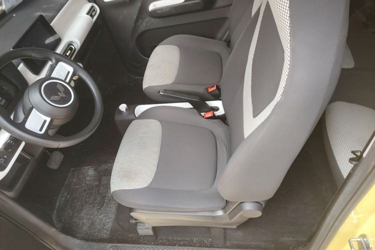 Used Wuling Hongguang MINIEV 2024 3rd Generation 215km Advanced Version Left Front Seat