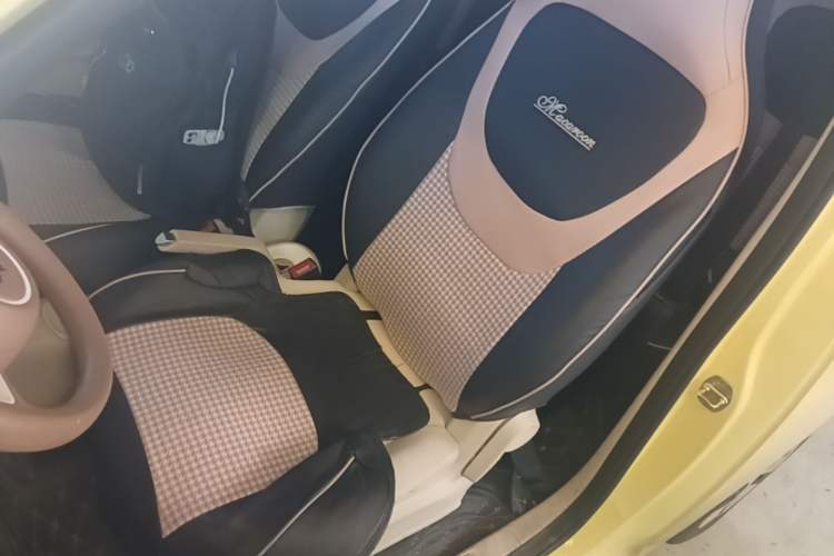 Used Wuling Hongguang MINIEV 2024 3rd Generation 215km Advanced Version Left Front Seat