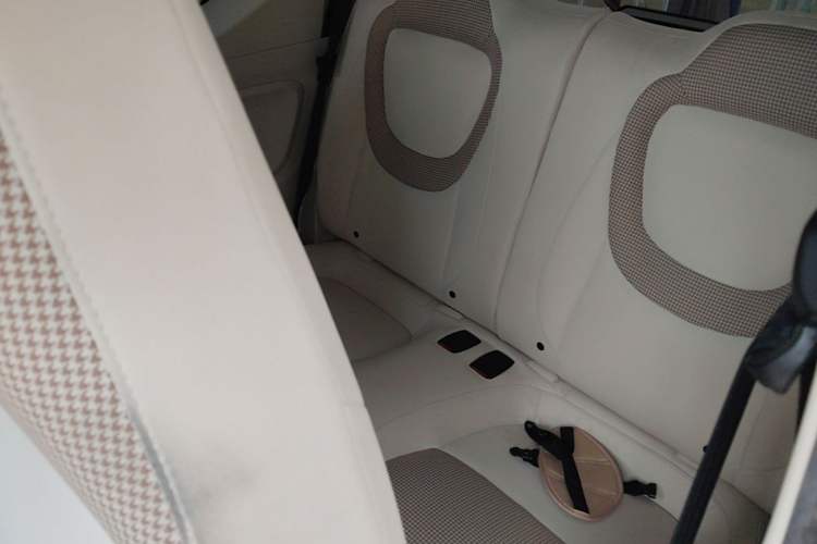 Used Wuling Hongguang MINIEV 2024 3rd Generation 215km Advanced Version Left Rear Seat