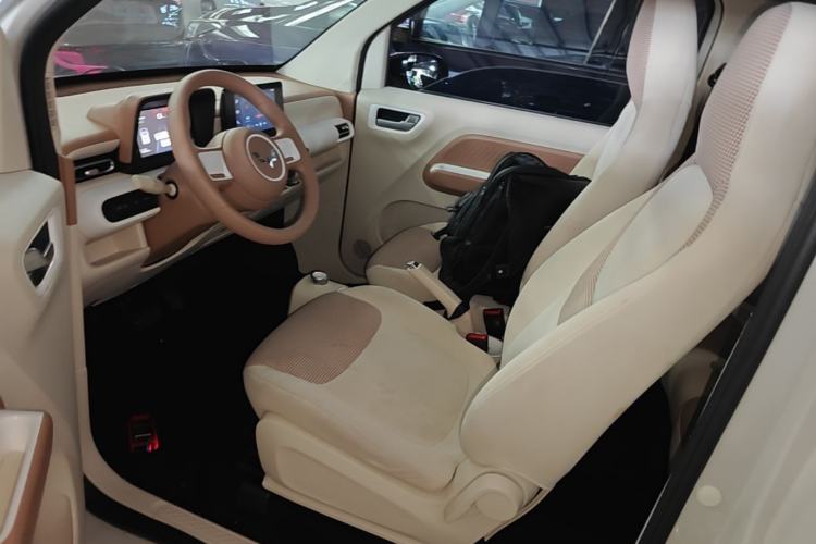 Used Wuling Hongguang MINIEV 2024 3rd Generation 215km Advanced Version Left Rear Seat