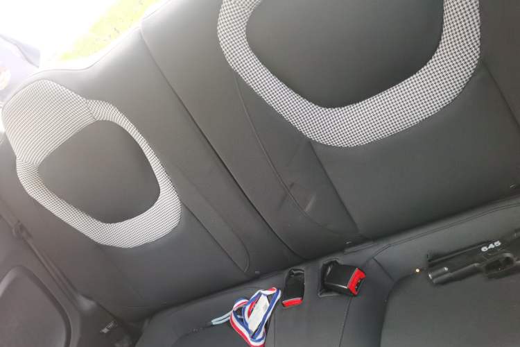 Used Wuling Hongguang MINIEV 2024 3rd Generation 215km Youth Edition Left Rear Seat