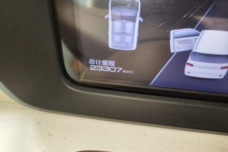 Used Wuling Hongguang MINIEV 2024 3rd Generation 215km Advanced Version Odometer Close Up