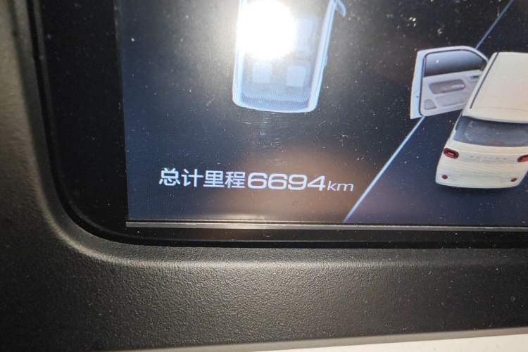 Used Wuling Hongguang MINIEV 2024 3rd Generation 215km Advanced Version Odometer Close Up