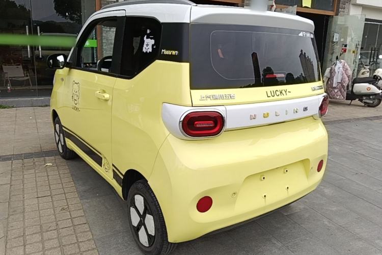 Used Wuling Hongguang MINIEV 2024 3rd Generation 215km Advanced Version Rear Left 45 Deg