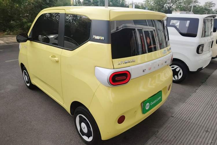 Used Wuling Hongguang MINIEV 2024 3rd Generation 215km Youth Edition Rear Left 45 Deg