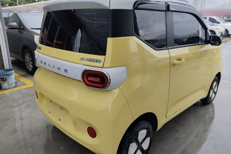 Used Wuling Hongguang MINIEV 2024 3rd Generation 215km Advanced Version Rear Right 45 Deg
