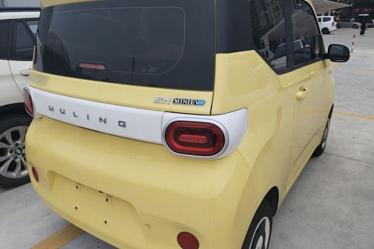 Used Wuling Hongguang MINIEV 2024 3rd Generation 215km Youth Edition Rear Right 45 Deg