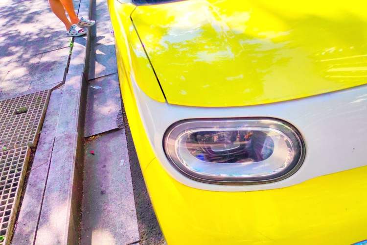 Used Wuling Hongguang MINIEV 2024 3rd Generation 215km Advanced Version Right Front Headlight