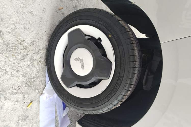 Used Wuling Hongguang MINIEV 2024 3rd Generation 215km Youth Edition Right Rear Wheel Hub