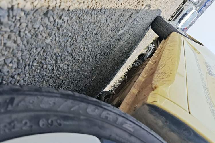 Used Wuling Hongguang MINIEV 2024 3rd Generation 215km Advanced Version Right Side Sill