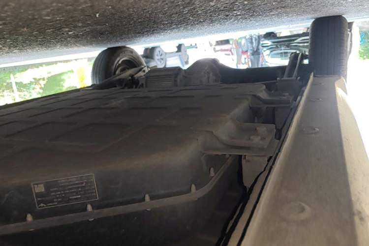 Used Wuling Hongguang MINIEV 2024 3rd Generation 215km Youth Edition Right Side Sill
