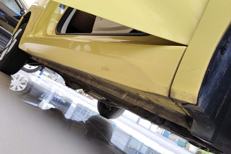 Used Wuling Hongguang MINIEV 2024 3rd Generation 215km Advanced Version Right Side Sill