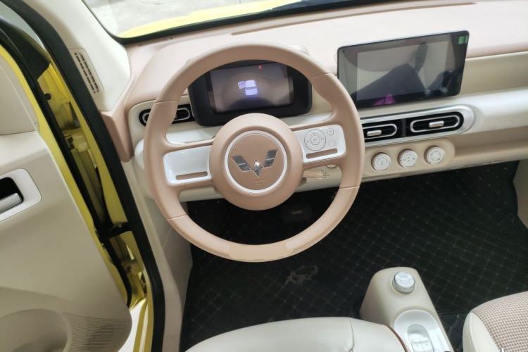 Used Wuling Hongguang MINIEV 2024 3rd Generation 215km Advanced Version Steering Wheel