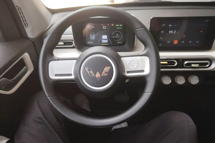 Used Wuling Hongguang MINIEV 2024 3rd Generation 215km Advanced Version Steering Wheel