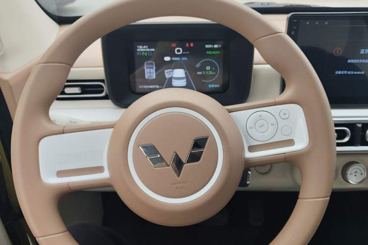 Used Wuling Hongguang MINIEV 2024 3rd Generation 215km Youth Edition Steering Wheel