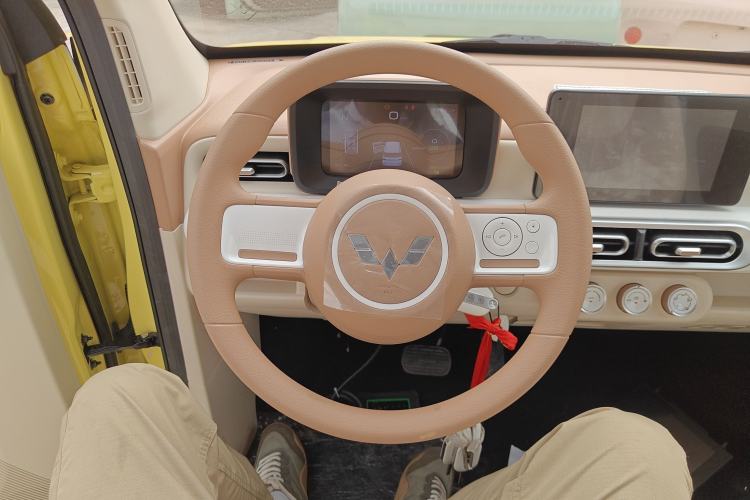 Used Wuling Hongguang MINIEV 2024 3rd Generation 170 km Steering Wheel
