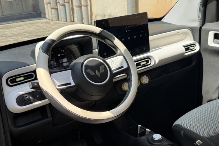 Used Wuling Hongguang MINIEV 2024 3rd Generation 215km Youth Edition Steering Wheel