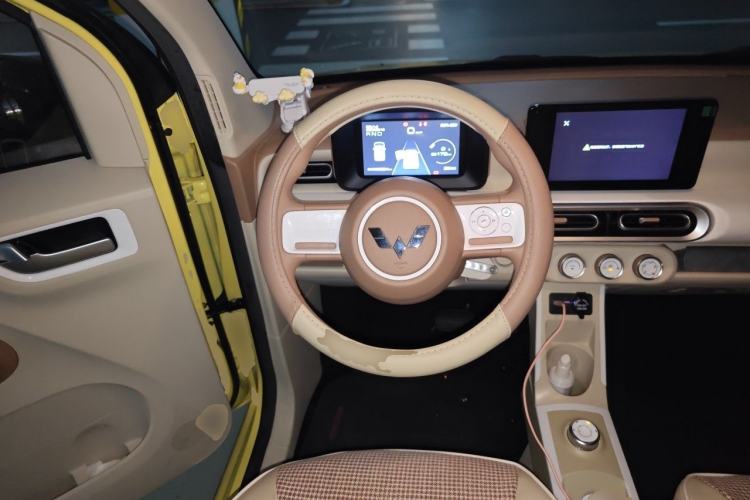 Used Wuling Hongguang MINIEV 2024 3rd Generation 215km Advanced Version Steering Wheel