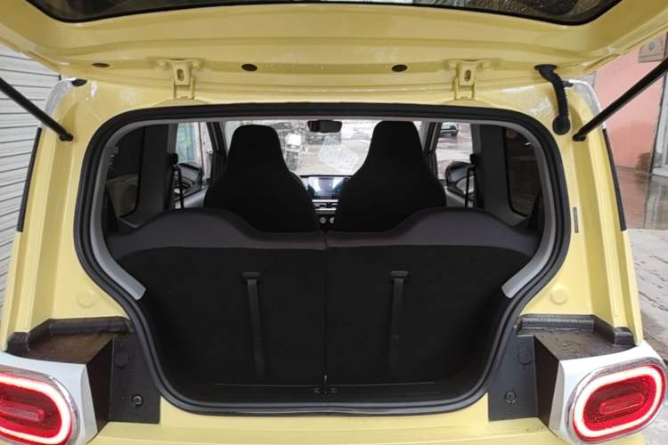 Used Wuling Hongguang MINIEV 2024 3rd Generation 215km Advanced Version Trunk