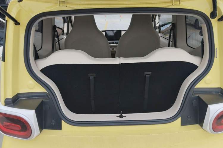 Used Wuling Hongguang MINIEV 2024 3rd Generation 215km Youth Edition Trunk
