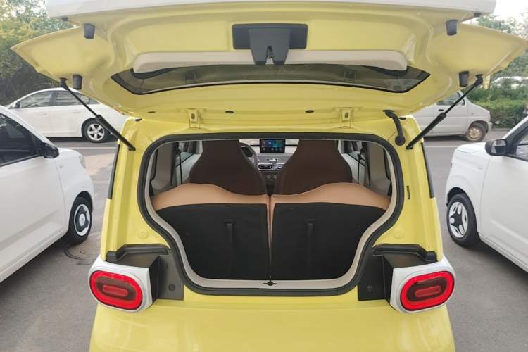 Used Wuling Hongguang MINIEV 2024 3rd Generation 215km Youth Edition Trunk
