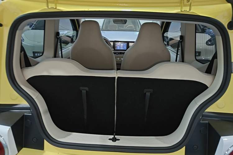 Used Wuling Hongguang MINIEV 2024 3rd Generation 215km Advanced Version Trunk