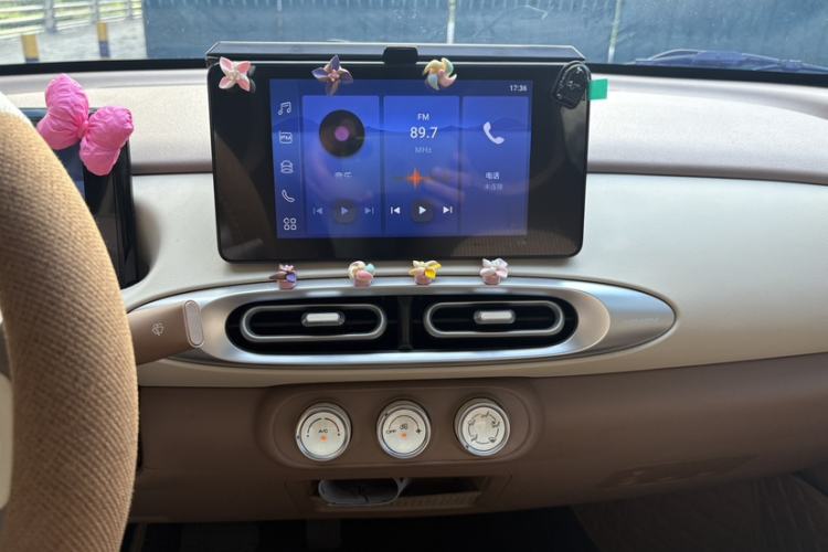 Used Wuling Hongguang MINIEV 2025 Four-Door Version Zhenxiang+ Edition Audio And AC Panel